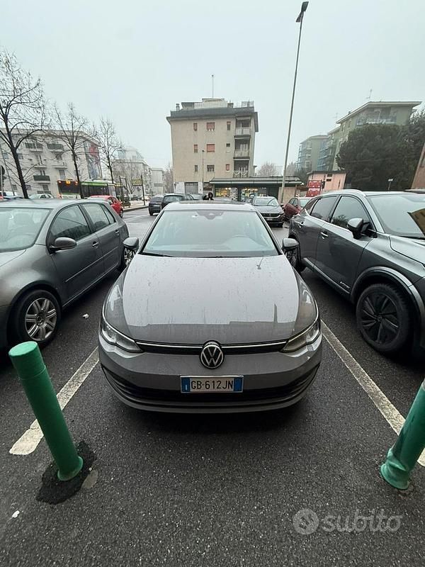 Usata VW Golf VII Life 150 CV (110 kW) 2020 Grigio Berlina