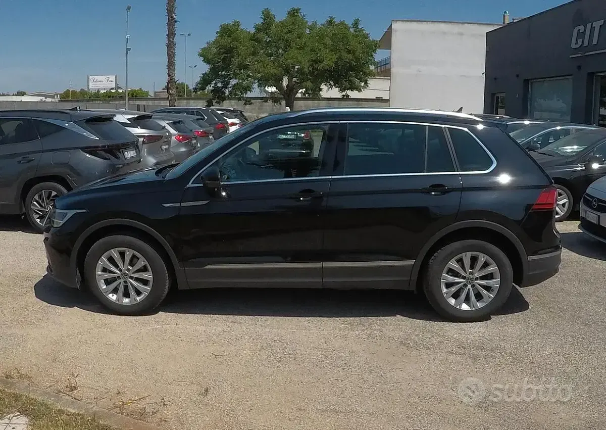 Usata VW Tiguan Life 150 CV (110 kW) 2023 Nero SUV