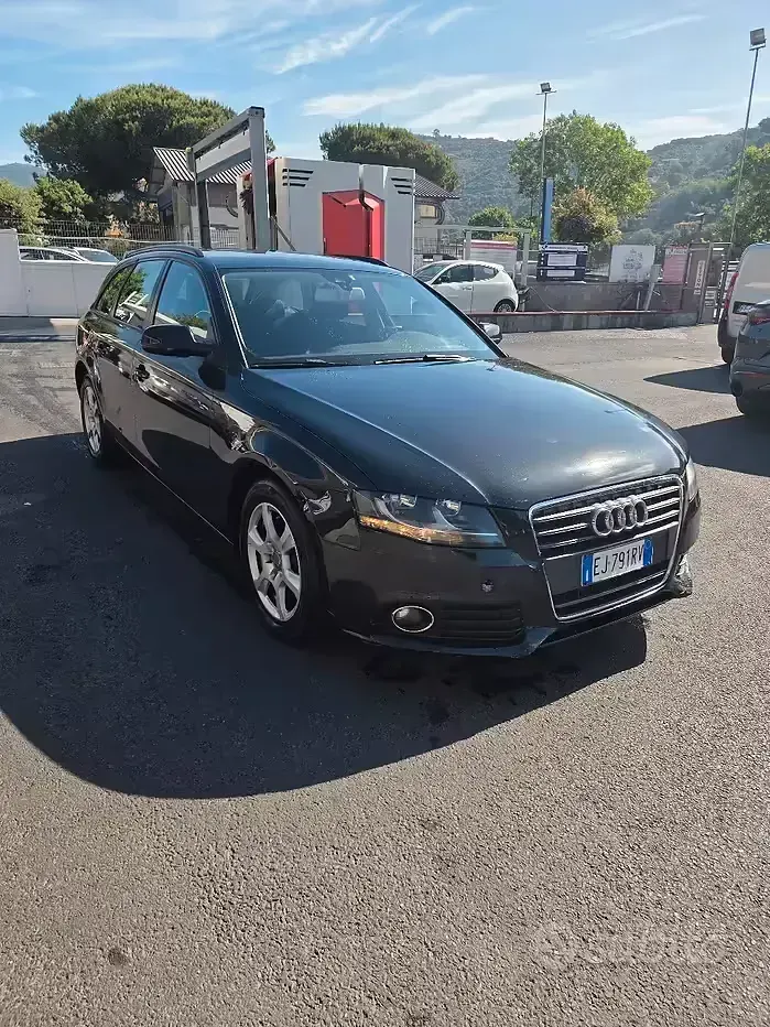 Usata Audi A4 143 CV (105 kW) 2011 Nero Station wagon