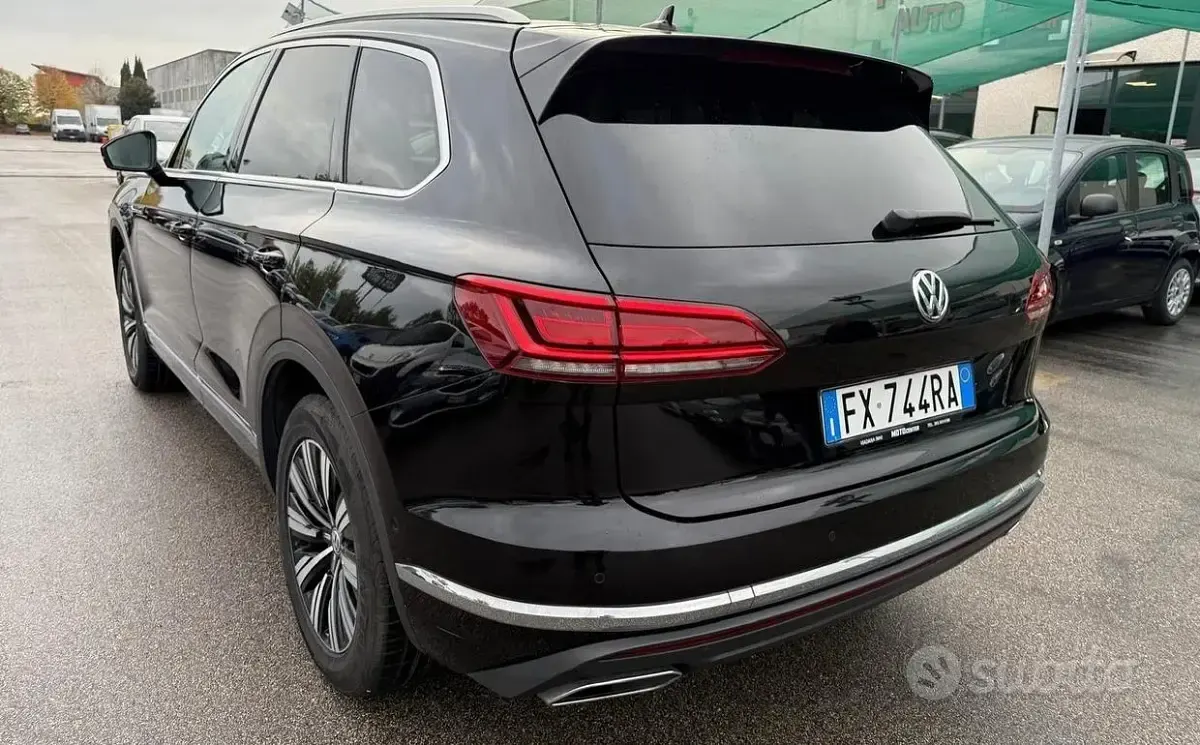 Usata VW Touareg Advance 231 CV (169 kW) 2019 Nero SUV