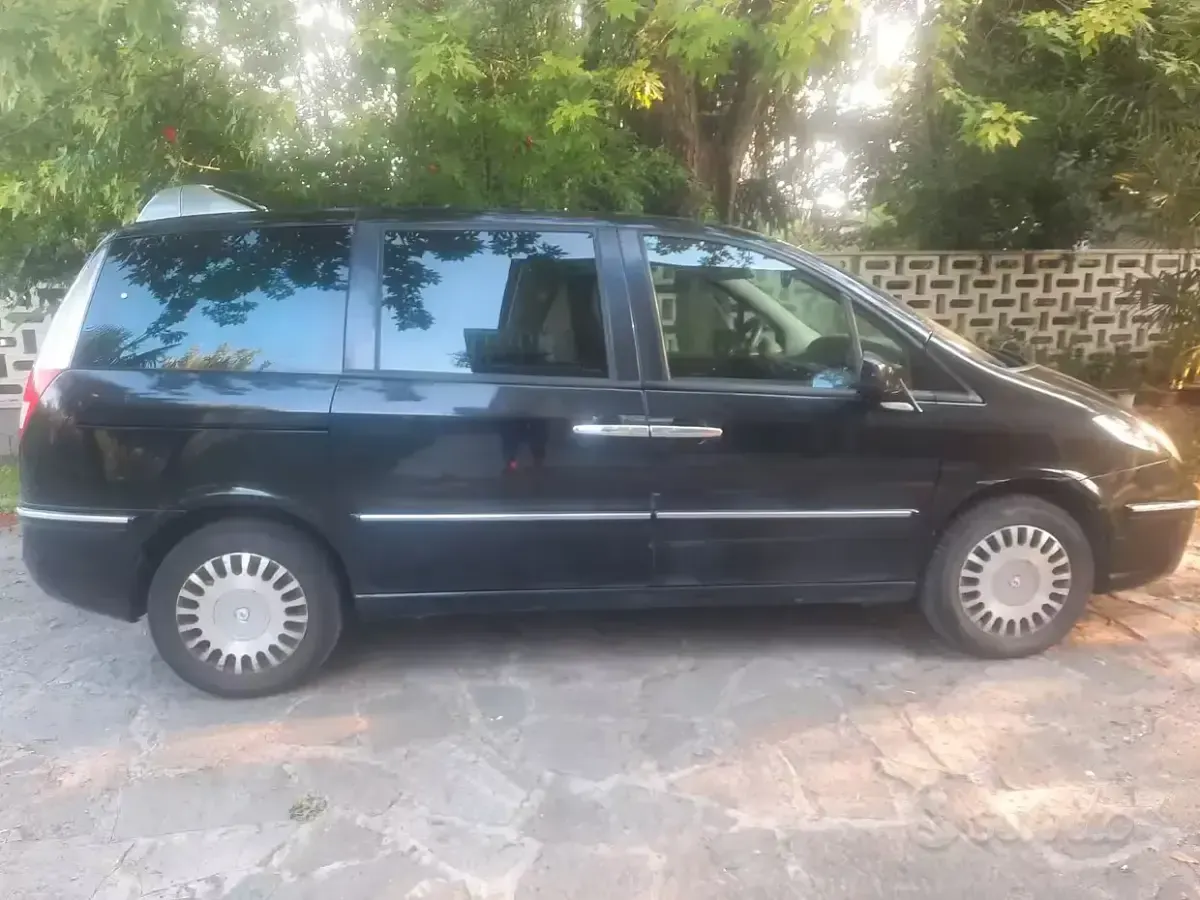 Usata Lancia Phedra 136 CV (100 kW) 2007 Nero Monovolume