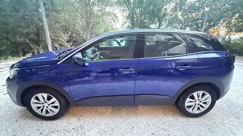 Blu Usata 2020 Peugeot 3008 Allure SUV | 15.500 € (Super prezzo) - Immagine 1/4