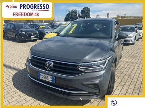 Gebraucht VW Tiguan Life 150 PS (110 kW) 2023 Grau SUV