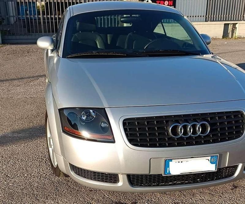 Usata Audi TT 179 CV (131 kW) 2002 Argento Coupé