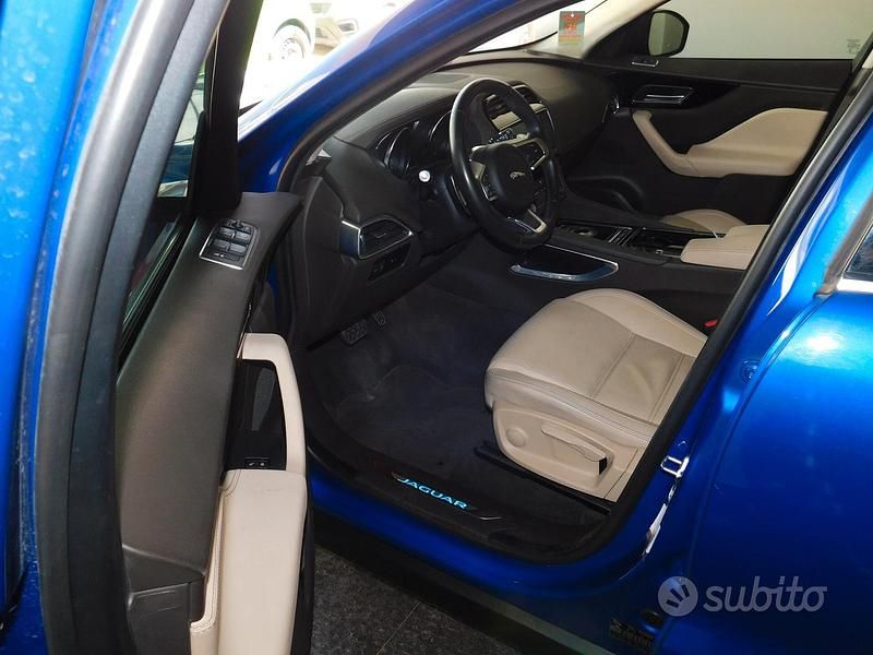 Usata Jaguar F-Pace Prestige 180 CV (132 kW) 2020 Blu SUV