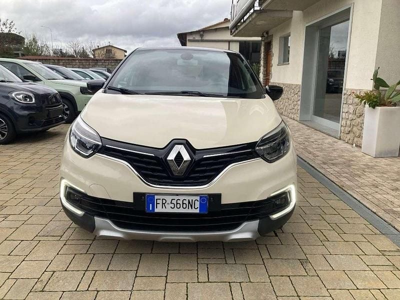 Usata Renault Captur 110 CV (80 kW) 2018 Beige SUV