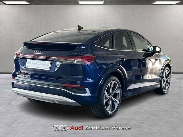 Nuova Audi Q4 Sportback e-tron S-Line 210 kW (286 CV) 2025 Blu navarra SUV