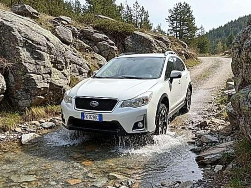 Usata Subaru XV Style 114 CV (83 kW) 2017 Bianco SUV