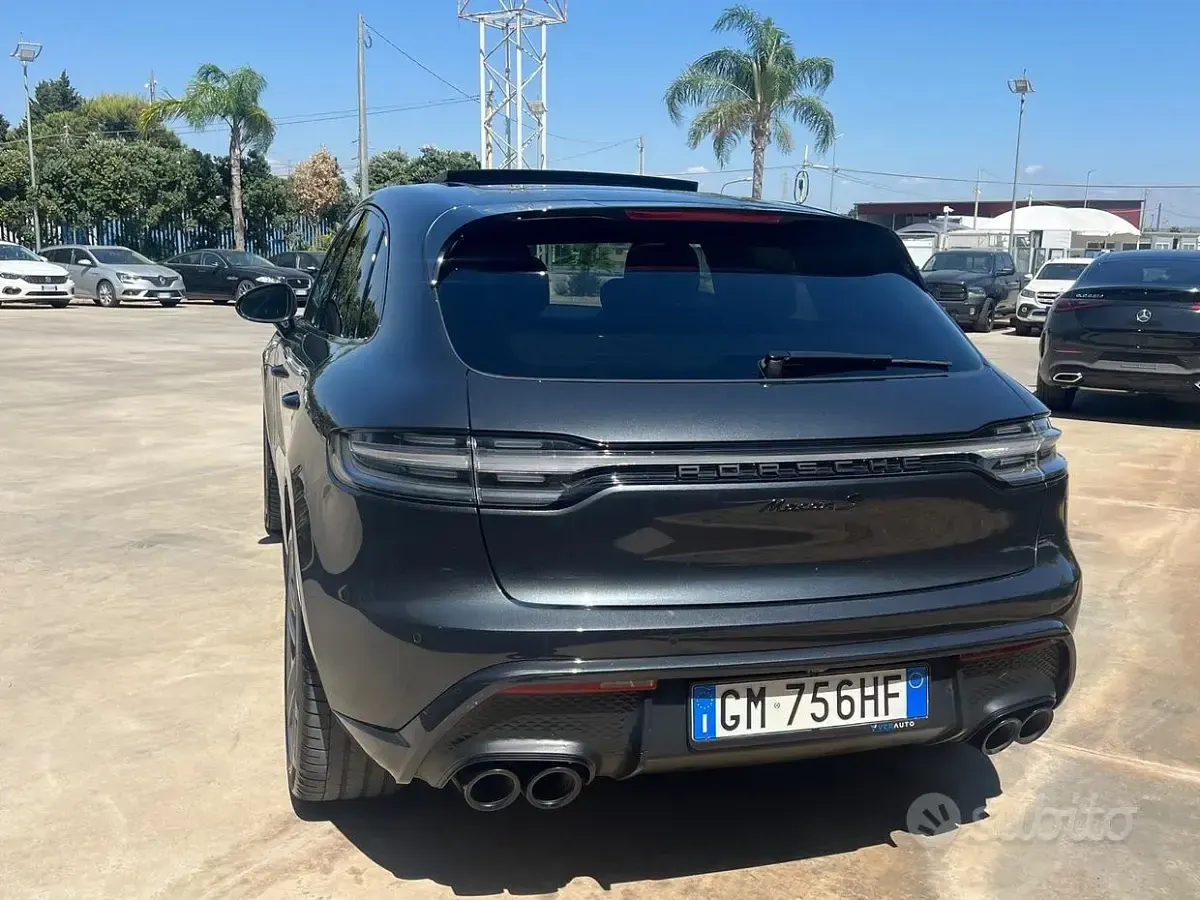 Usata Porsche Macan 381 CV (280 kW) 2023 Nero SUV