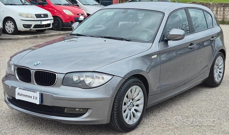 Usata BMW 116 116 CV (85 kW) 2011 Grigio Utilitaria
