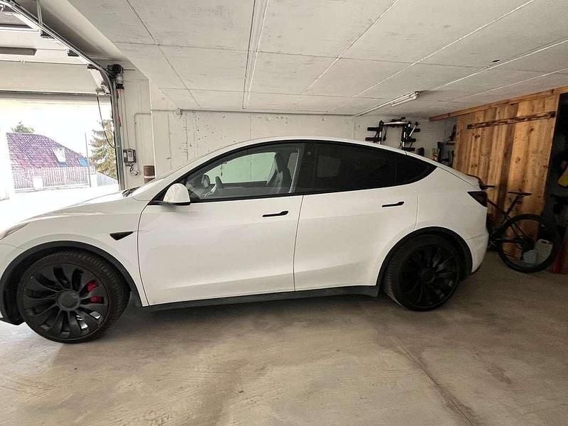 Usata Tesla Model Y Performance 392 kW (534 CV) 2022 Bianco SUV