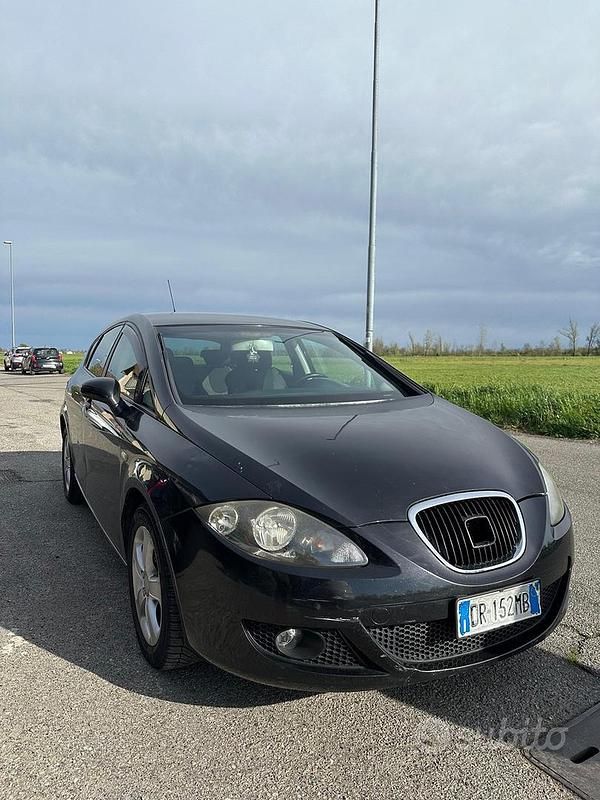 Occasion Seat Leon 105 ch (77 kW) 2007 Noir Citadine