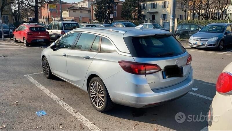 Usata Opel Astra Sport 110 CV (80 kW) 2017 Grigio Station wagon
