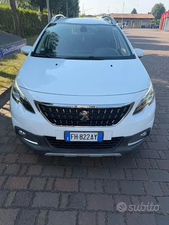 Usata Peugeot 2008 GT-line 99 CV (72 kW) 2017 Bianco SUV