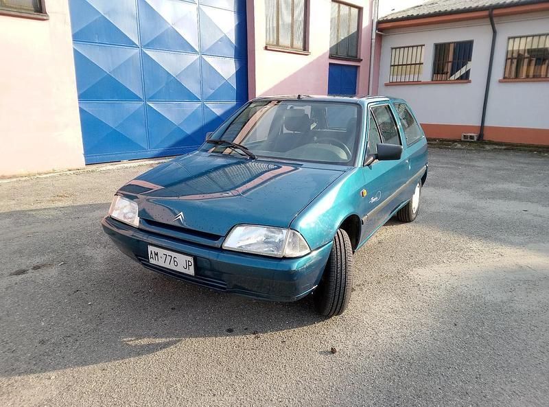 Verde Usata 1996 Citroën AX Due volumi | 3300 € - Immagine 1/4