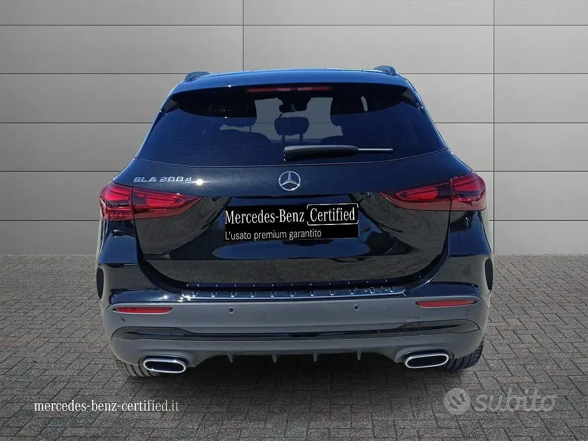 Usata Mercedes GLA200 Advanced Plus 150 CV (110 kW) 2024 Nero SUV