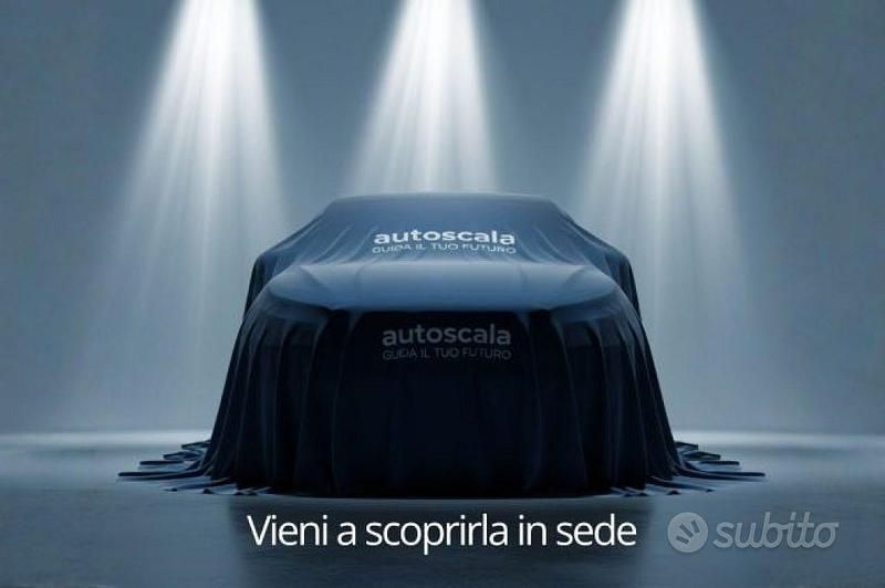 Usata Renault Clio V 140 CV (102 kW) 2022 Grigio Berlina