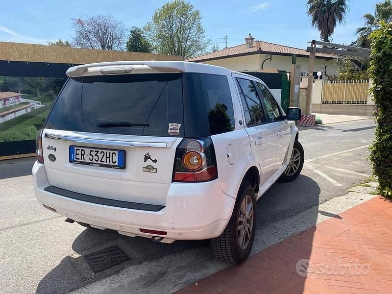Usata Land Rover Freelander 2 HSE 150 CV (110 kW) 2013 Bianco SUV
