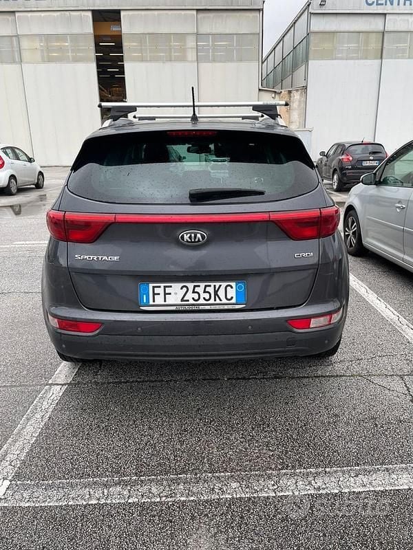 Usata Kia Sportage 141 CV (103 kW) 2016 Grigio SUV