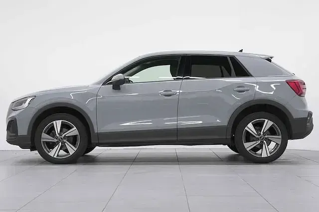 Usata Audi Q2 Business 116 CV (85 kW) 2022 Grigio SUV