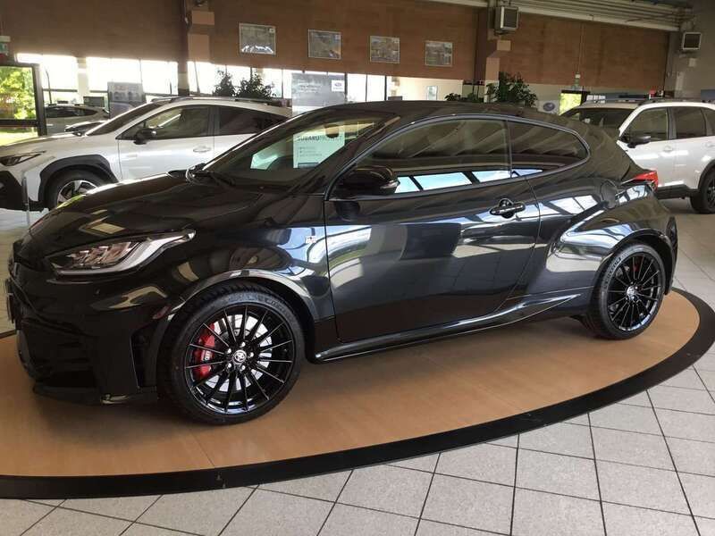 Usata Toyota Yaris 280 CV (205 kW) 2024 Other Berlina