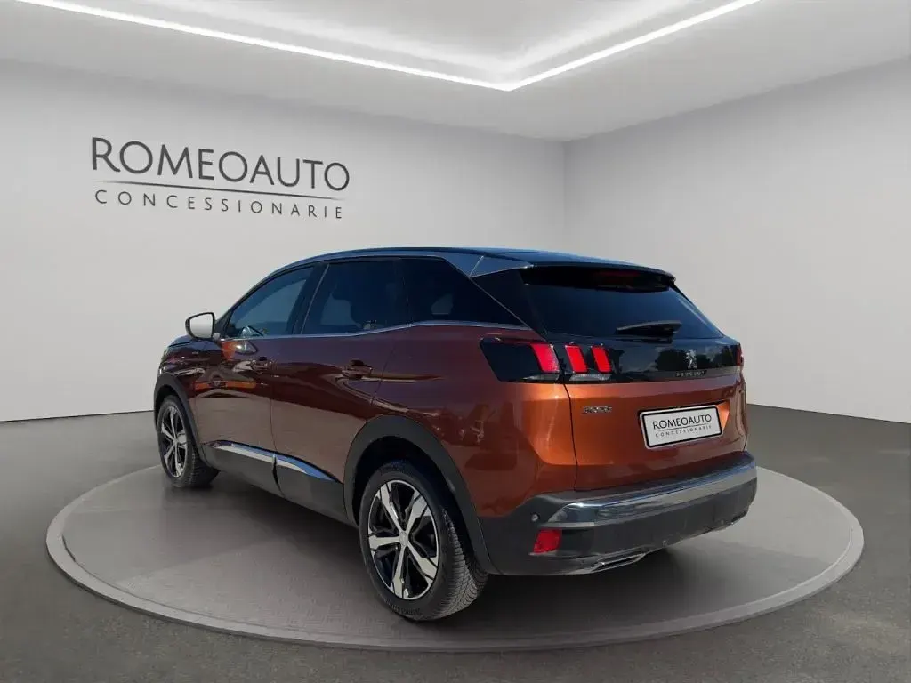 Usata Peugeot 3008 GT-line 120 CV (88 kW) 2017 Arancione SUV