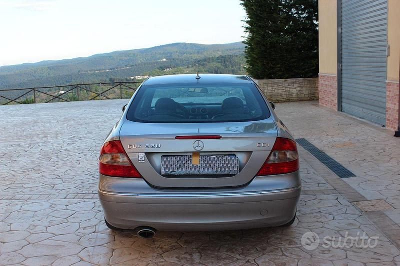 Occasion Mercedes CLK220 150 ch (110 kW) 2007 Coupé