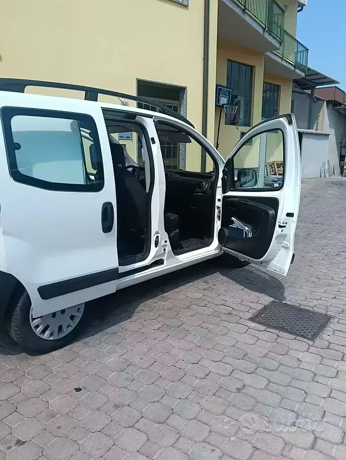 Usata Fiat Fiorino 75 CV (55 kW) 2015 Bianco Monovolume