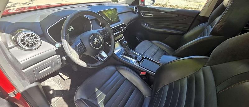 Usata MG HS Luxury 162 CV (119 kW) 2023 SUV