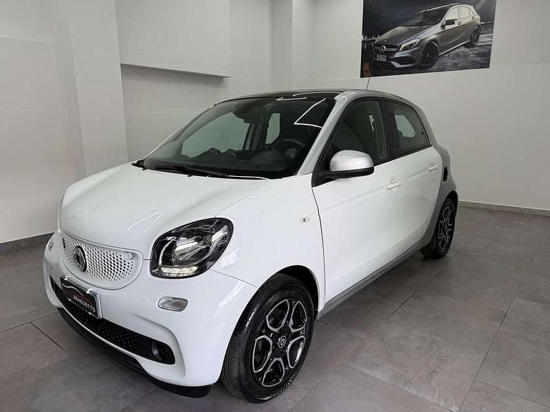 Usata Smart ForFour Electric Drive Passion 41 kW (56 CV) 2019 Bianco Utilitaria