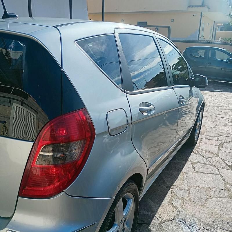 Usata Mercedes A180 Avantgarde 2010 Berlina
