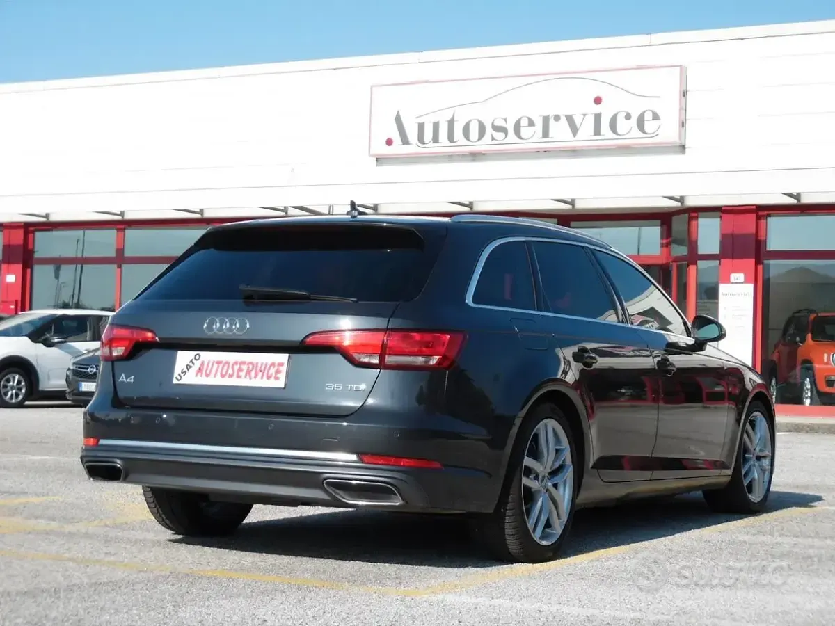 Usata Audi A4 Business 150 CV (110 kW) 2018 Grigio Station wagon
