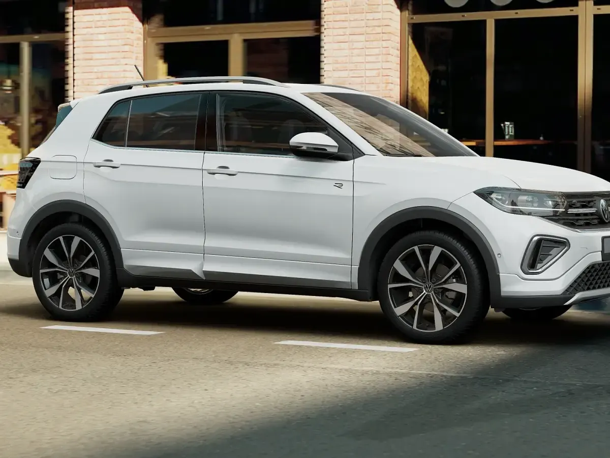 Usata VW T-Cross R-line Plus 115 CV (84 kW) 2025 Pure white SUV