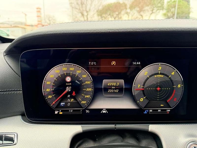 Usata Mercedes E220 Premium 194 CV (142 kW) 2021 Argento Berlina