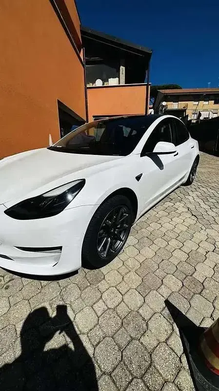 Usata Tesla Model 3 Long Range AWD 152 kW (208 CV) 2021 Bianco Berlina