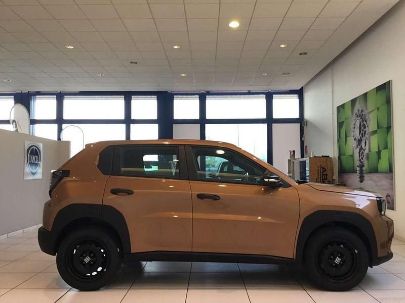 Nuova Fiat Grande Panda Pop 110 CV (80 kW) 2026 Bronzo Utilitaria