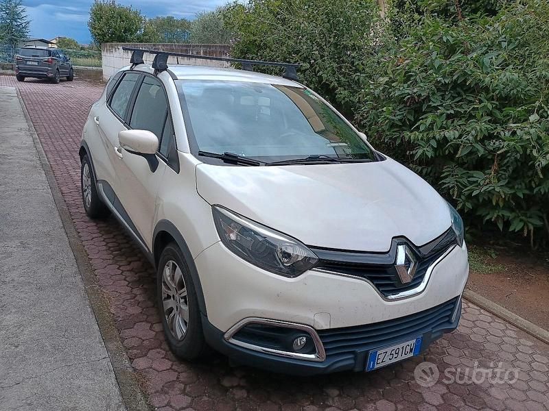 Usata Renault Captur 90 CV (66 kW) 2015 Bianco SUV