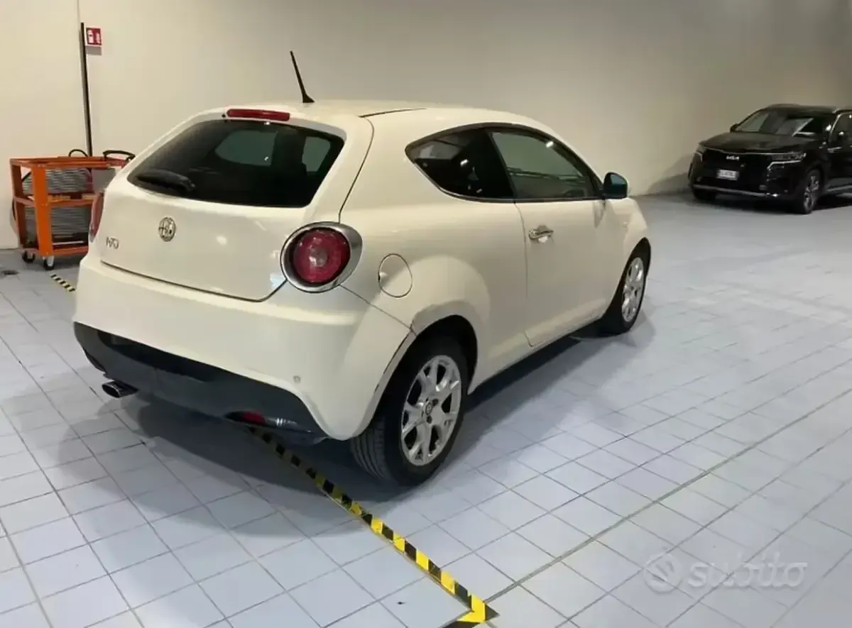 Occasion Alfa Romeo MiTo Distinctive 95 ch (69 kW) 2010 Blanc Citadine