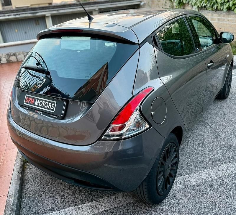 Usata Mitsubishi Space Star Intense 71 CV (52 kW) 2021 Bianco Utilitaria