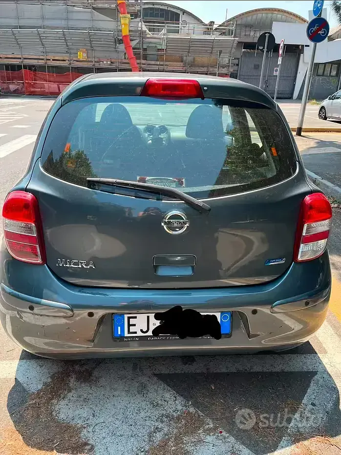 Usata Nissan Micra Acenta 80 CV (58 kW) 2011 Grigio Utilitaria