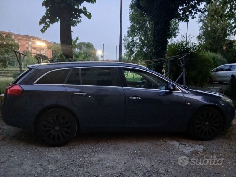 Usata Opel Insignia 2009 Blu Berlina