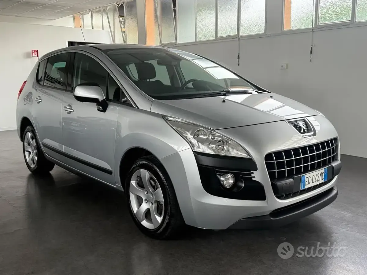 Usata Peugeot 3008 112 CV (82 kW) 2011 Grigio Station wagon