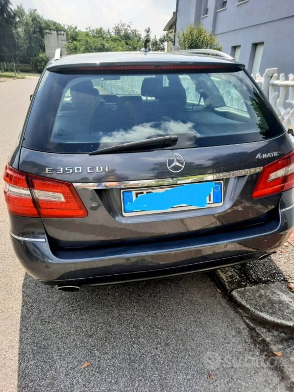 Usata Mercedes E350 Avantgarde 272 CV (200 kW) 2010 Grigio Station wagon