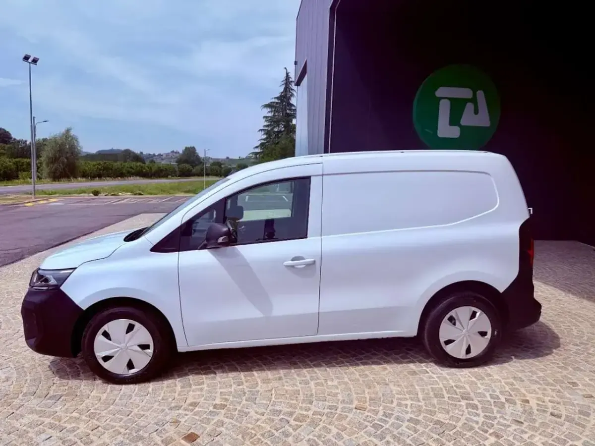 Usata Nissan Townstar 131 CV (96 kW) 2023 Bianco Monovolume