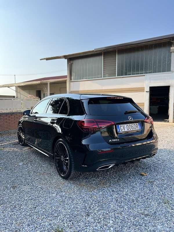 Usata Mercedes A180 AMG Line Premium 116 CV (85 kW) 2024 Berlina