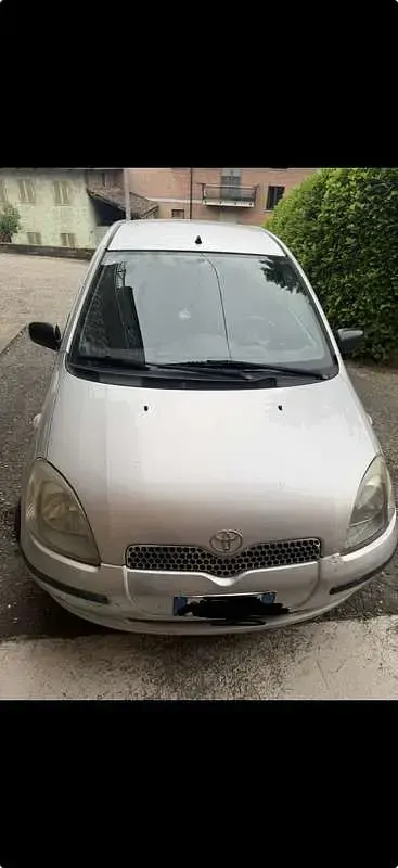 Usata Toyota Yaris 68 CV (50 kW) 2002 Berlina
