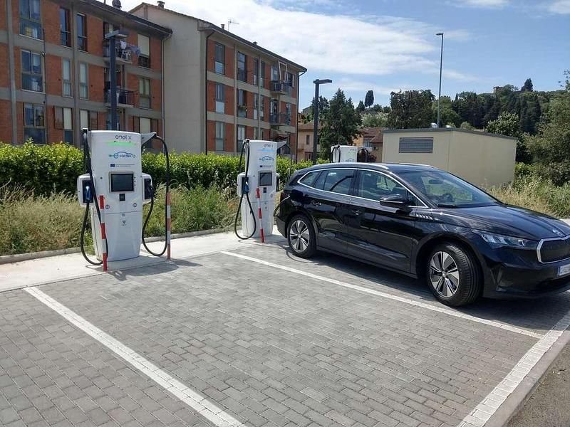 Usata Skoda Enyaq iV Executive 69 kW (95 CV) 2022 Nero SUV