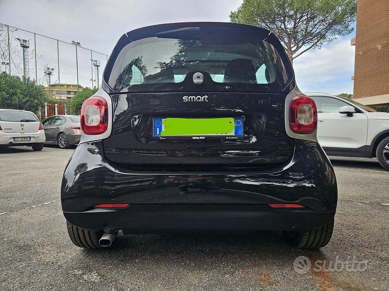 Usata Smart ForTwo Coupé Passion 71 CV (52 kW) 2015 Utilitaria