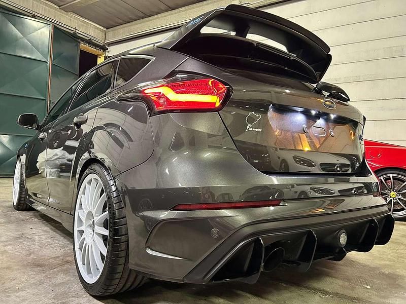 Usata Ford Focus RS 349 CV (256 kW) 2018 Grigio Berlina