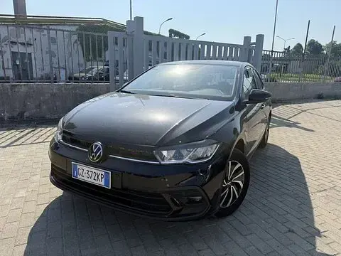Usata VW Polo Life 95 CV (69 kW) 2025 Nero Utilitaria